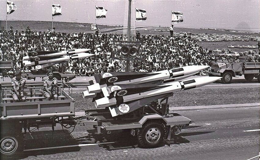 US-made MIM-23 Hawk anti-aircraft missiles on display at a military parade in Tel Aviv in 1965.