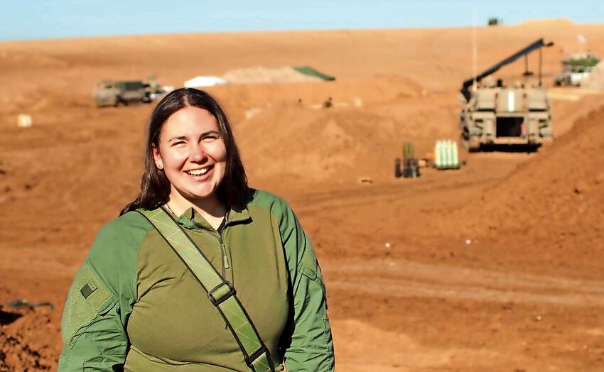 Sara Krown, 20-year from Woodmere, is serving in the Israel Defense Forces.