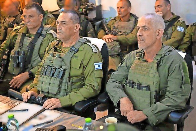 IDF Chief of Staff Lt. Gen. Eyal Zamir (left) and Israel Security Agency (Shin Bet) director Ronen Bar during a visit to the Gaza Strip on April 2.