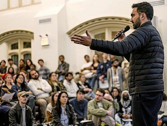 Assemblyman Zohran Mamdani at a DSA 101 meeting in Manhattan on Nov. 11, 2024.