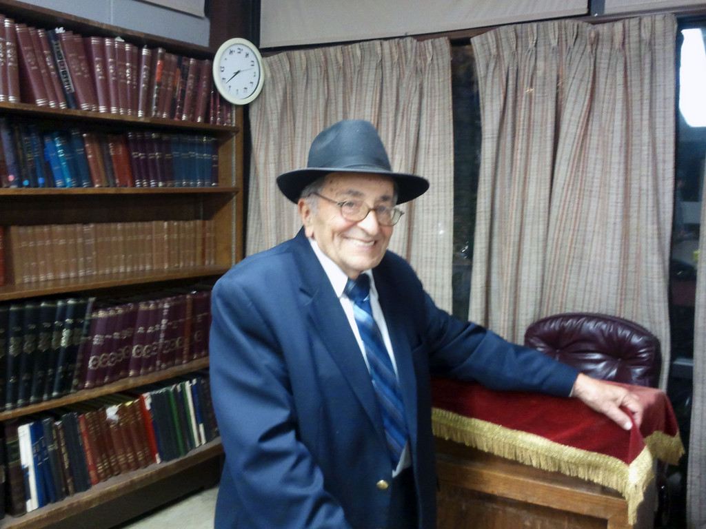 Rabbi Pelcovitz will be honored by the White Shul this Shabbat on his 60th year in the community.