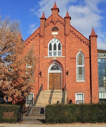 Charlottesville’s Congregation Beth Israel. As three white supremacists with semi-automatic weapons stood across from the synagogue, congregants recently left through the back door.