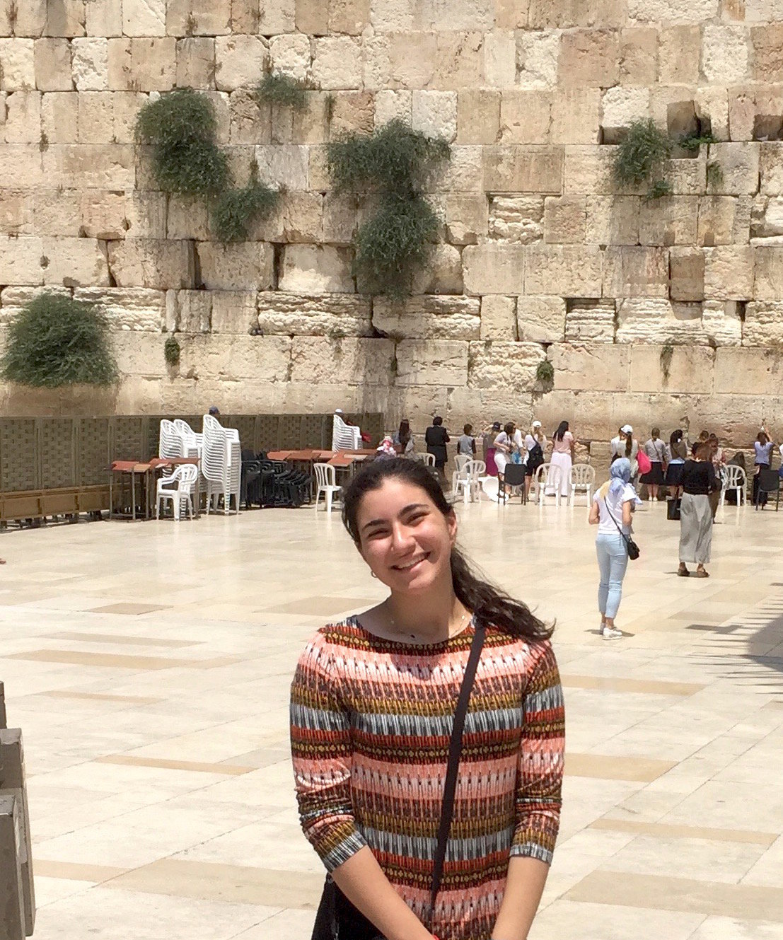 New olah Shira Hudes, at the Kotel, is enrolled in medical school in Beersheva.