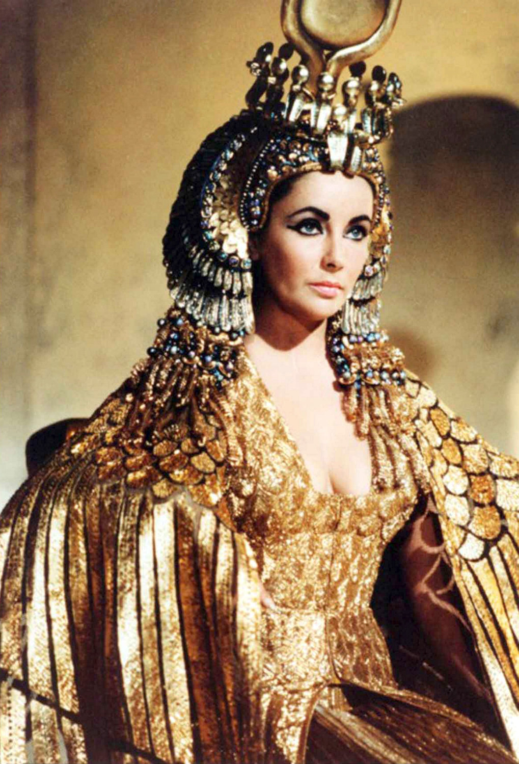 Elizabeth Taylor as Cleopatra in the 1963 epic drama film directed by Joseph L. Mankiewicz.