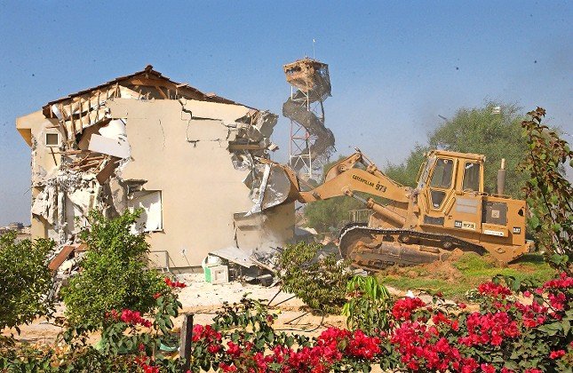Demolition of Ganey Tal settlement in Gush Katif, Gaza, during the disengagement on Aug. 22, 2005.