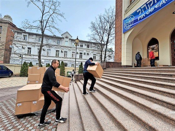 Delivering boxes of kosher-for-Passover food to a synagogue in Kharkiv, Ukraine.