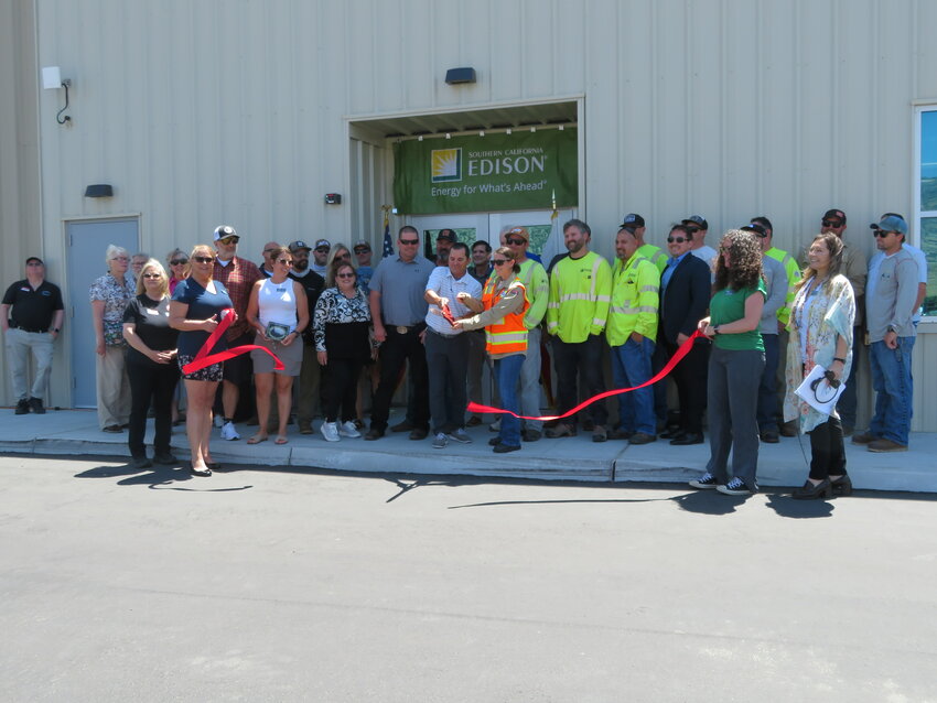 KRV Chamber leaders, Kernville Chamber, and the SCE team instrumental in getting the building competed all gathered to celebrate the Ribbon Cutting