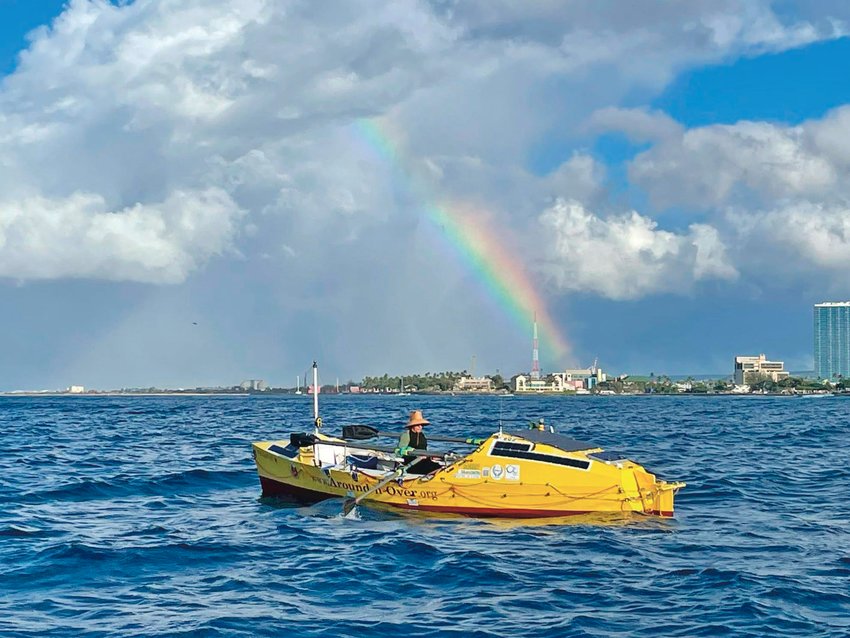 Erden Eru&ccedil; rowing out of Waikiki Harbor Oct. 7