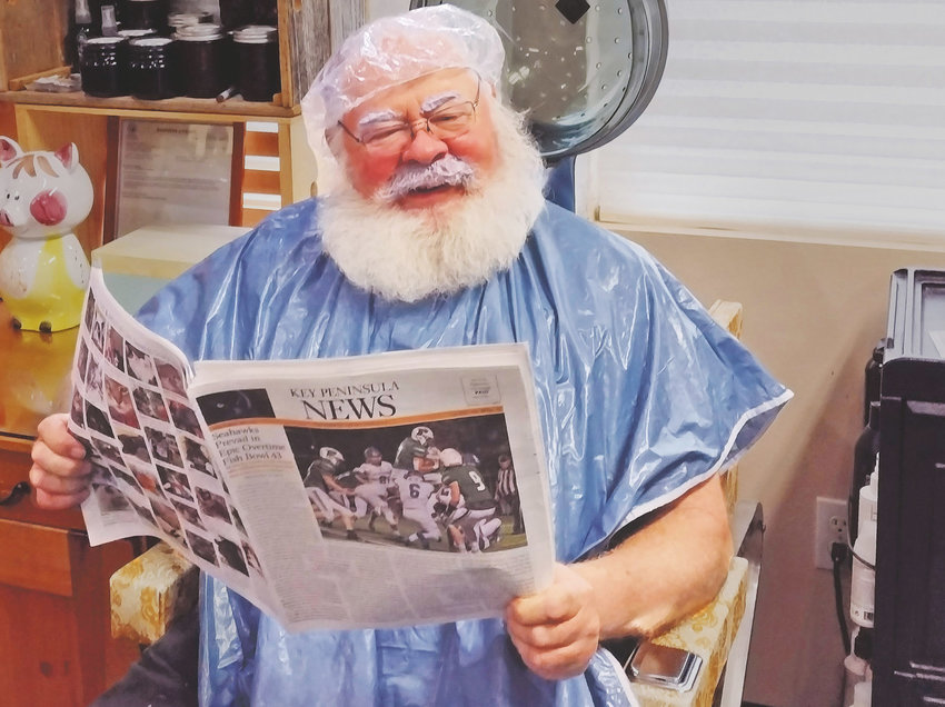 Even Santa Claus needs a good old-fashioned salon treatment to get dolled up for Christmas.