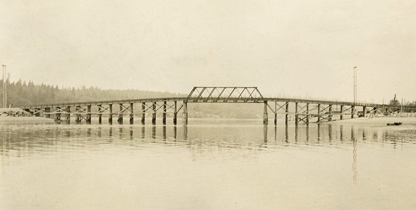 1936 photo of the third Purdy Bridge.
