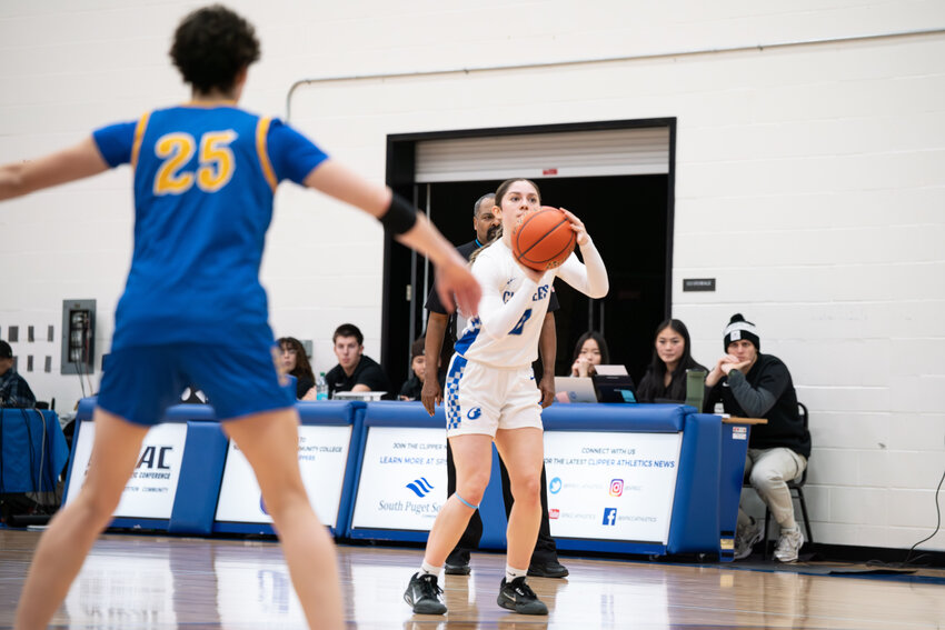 https://gamma.creativecirclecdn.com/lafromboise/large/20260124-194612-80e-CenCollSPSWomensBB24JAN7.jpg