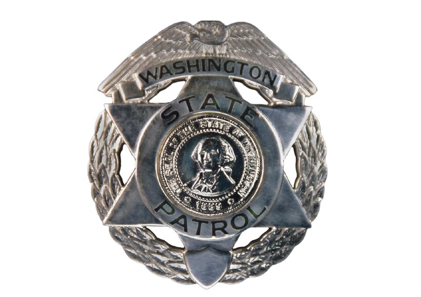Woman hospitalized after striking deer on Interstate 5 in Cowlitz County