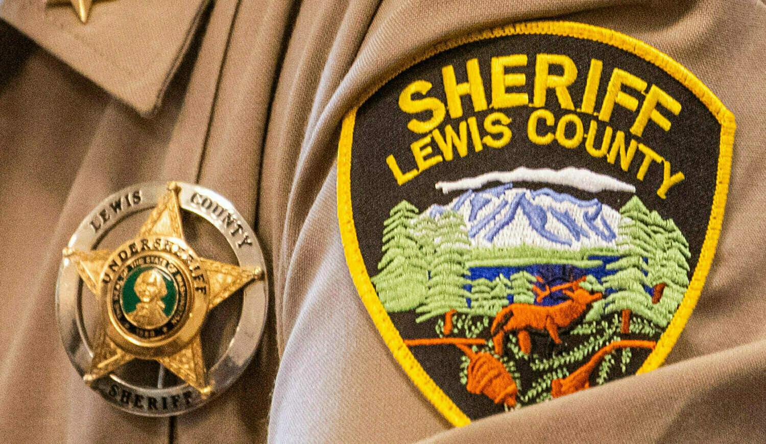 Federal agent, spouse accused of shooting neighbor during target practice in Centralia