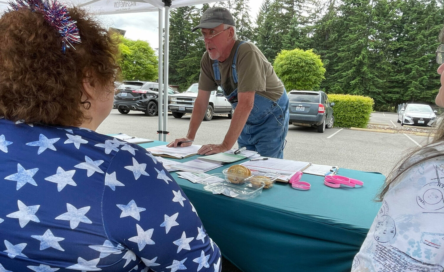 Foes of Washington state income tax race to collect initiative signatures