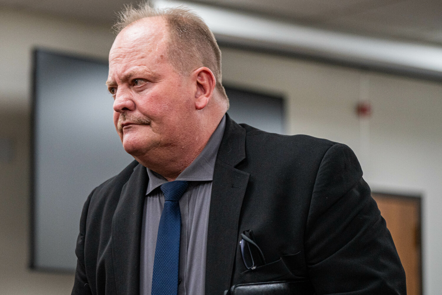 Former PUD commissioner Michael Kelly gets one year in prison