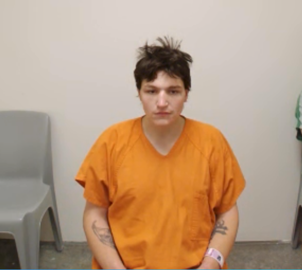 Lewis County Sheriff’s Office deputies arrest three fugitives in Winlock