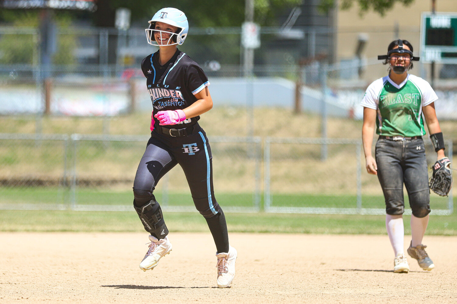 Napavine’s Dakota Lyons goes yard to lead Blue Thunder 14A into next round of Cascades Nationals
