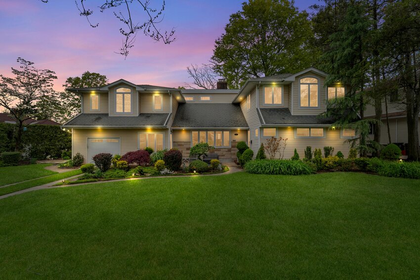 A 5-bedroom home at 565 Mohawk Rd. in the Malverne Park Oaks community is currently for sale.