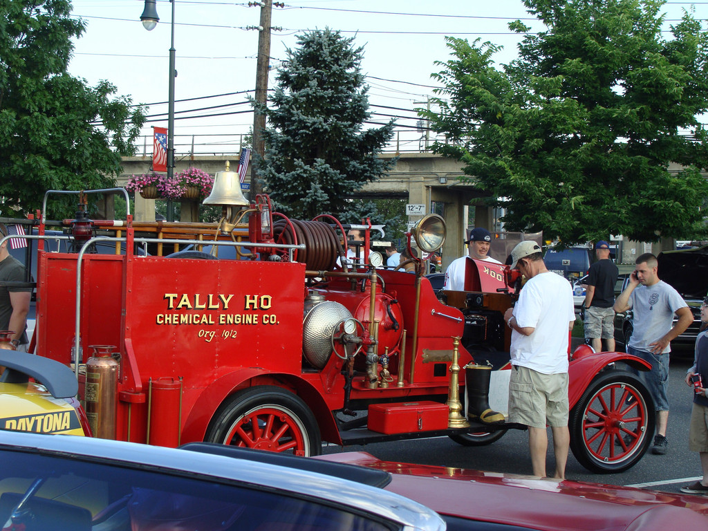 an old=fashioned engine from Tally-Ho in Lynbrook was on display.
