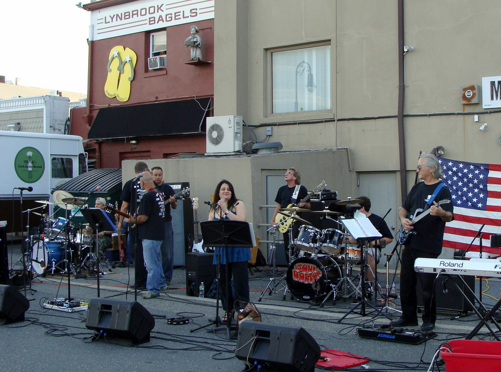 Soul Doctor Robert Goebel’s Wounded Warrior Project Band played at Lynbrook’s Classic Car show on September 1.