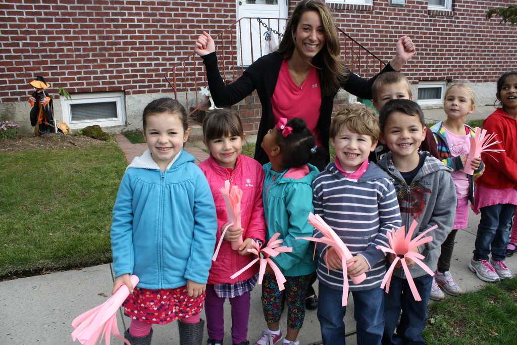 Jenna Ardolino's kindergarten class was very excited to cheer on the runners.