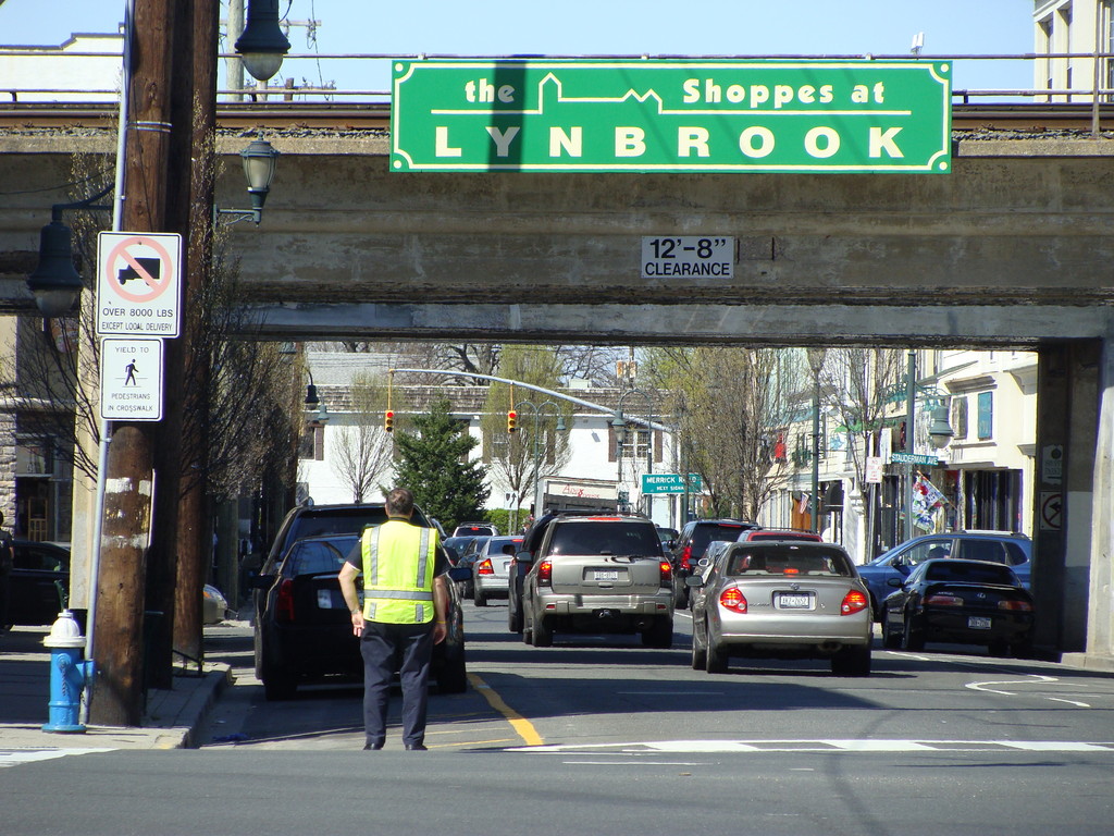 THE MTA’s Real Estate department  approved Lynbrook Property Management’s proposal to lease and renovate stores on Atlantic Avenue in Lynbrook.