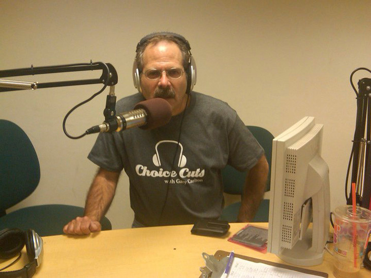 Gary Carlton, of Valley Stream, has a weekly music radio show, “Choice Cuts,” on the SUNY Old Westbury station.
