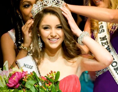 The newly crownded Miss Teen New York, North Bellmore’s Sabrina Mastrangelo.