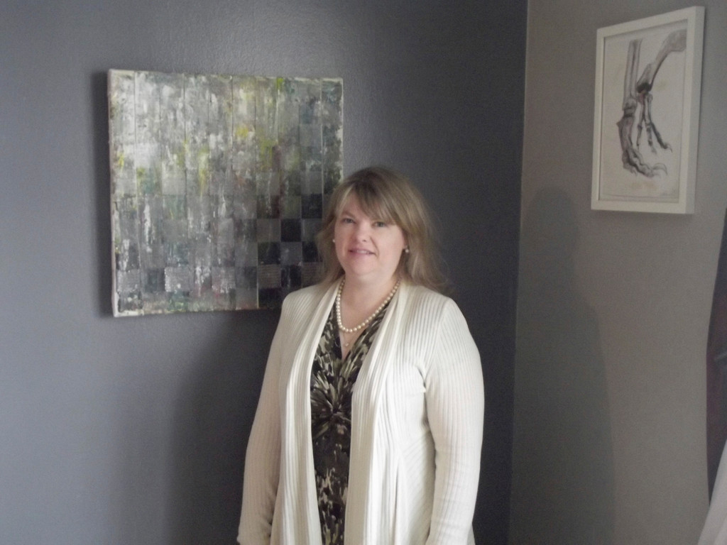 Kathleen Mahoney said that her favorite style of painting is “non-representational abstract.” She will be showing some of her pieces at the Woodmere Garden Art Gallery.