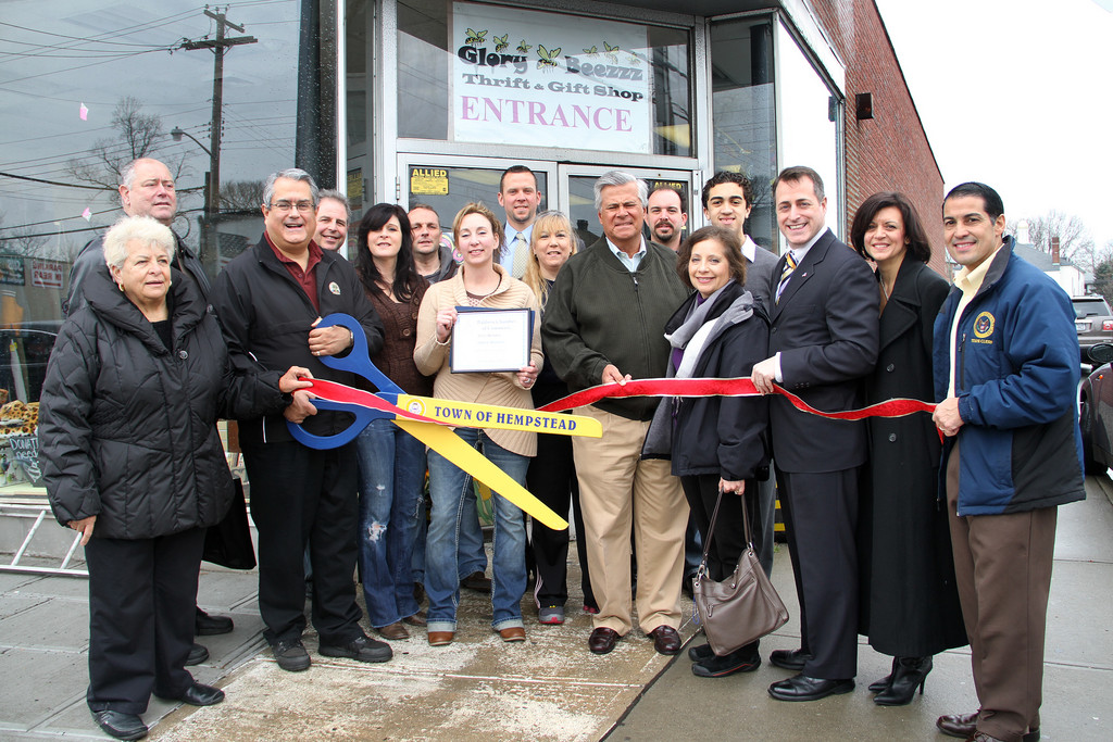 Deirdre Stammers, owner of Glory Beesss Thrift and Gift Shop, cut the ribbon on her new location.