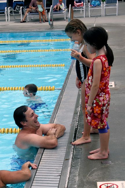 Assemblyman — and swimmer — Brian Curran shared a laugh with Fiona Contino and Maeve Harris.