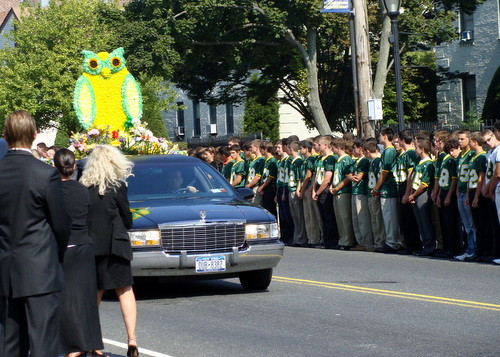 Lynbrook students lined both sides of Atlantic Avenue in honor of Dr. Santo Barbarino.