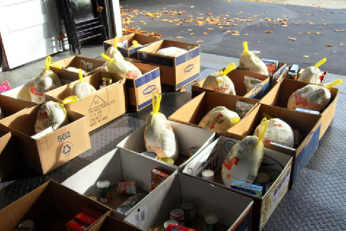 Thanksgiving Tradition volunteers donated 200 turkey dinners to the First Baptist Church in Far Rockaway.