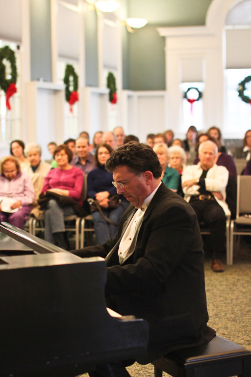 Biegel played a variety of music from classical to modern holiday tunes.