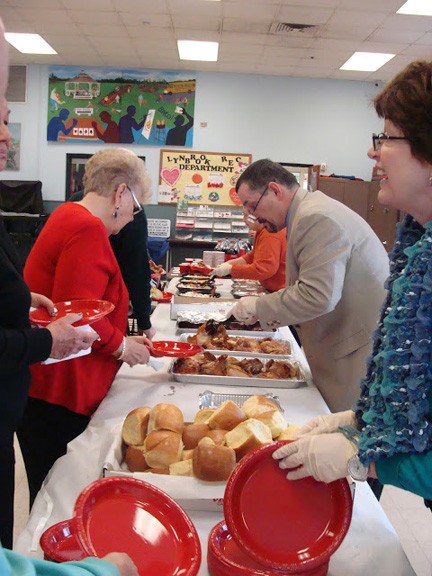 Lynbrook recreation director Pat McDermott and his staff served up a delicious lunch.
