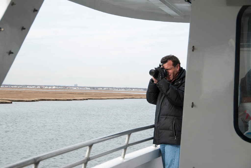 Heralds Publisher Stuart Richner snapped photos of the harbor seals off Jones Beach.
