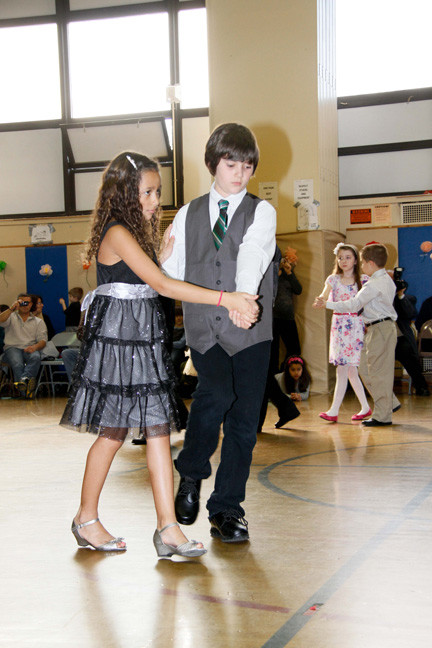 Amanda Borgogelli and Ryan Walfisch were dance partners.