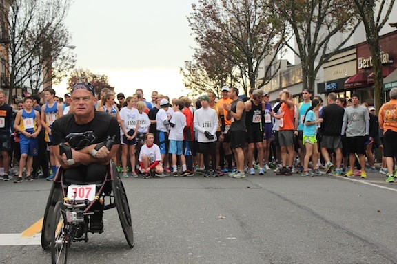 Wheelchair athlete Peter Hawkins mentally prepared himself at the starting line.
