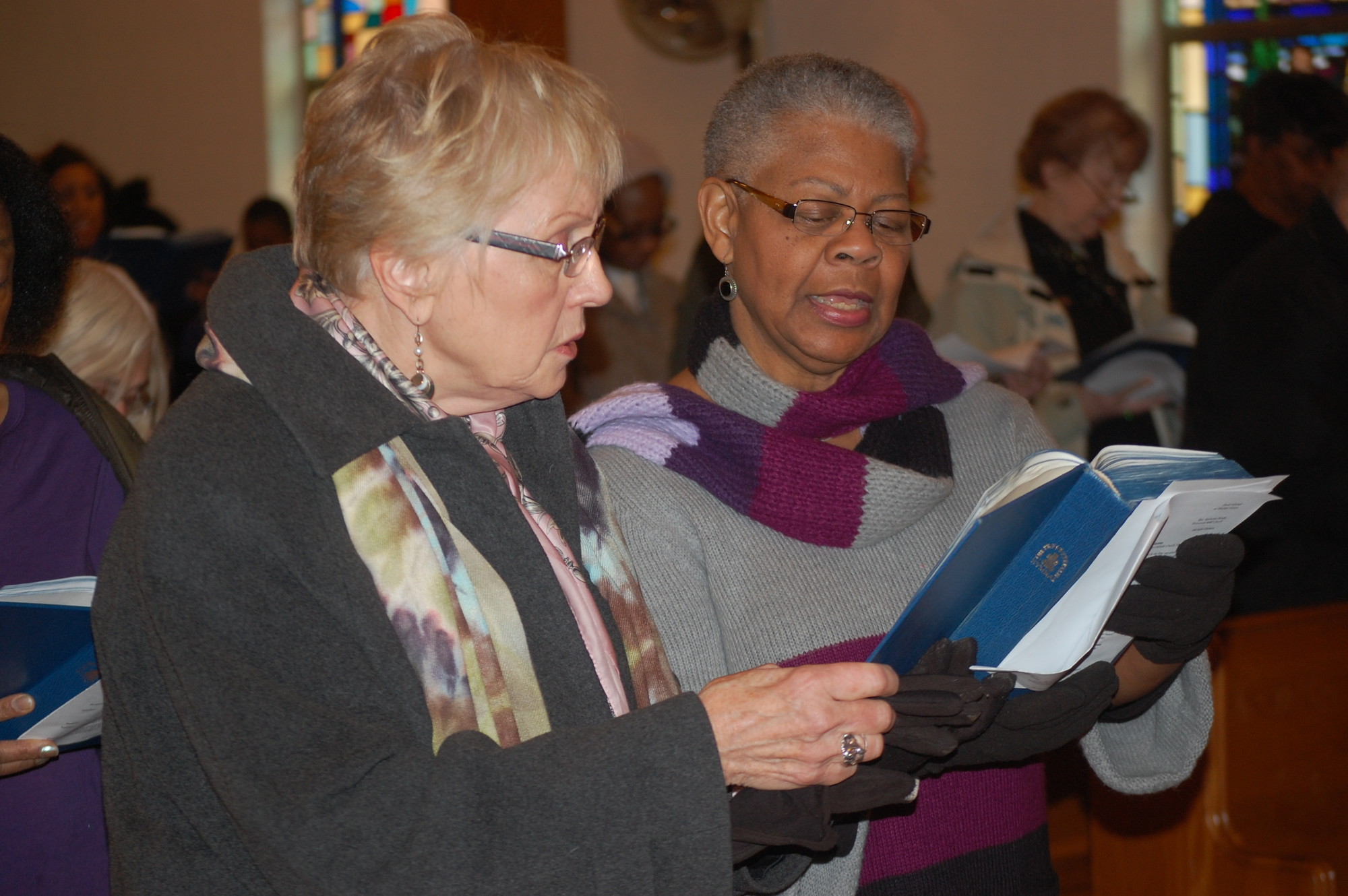 Margaret Johnsen and Mercedes Mitchell sang along at the event.