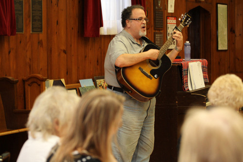 Andy Schwartz sings "Garden Song."