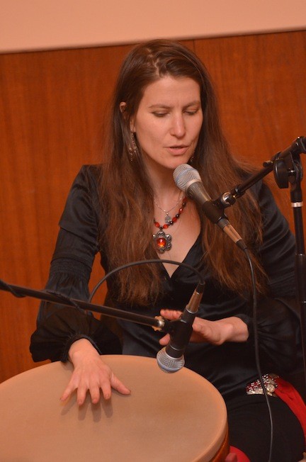 Marla Leigh Goldstein performing during the show.
