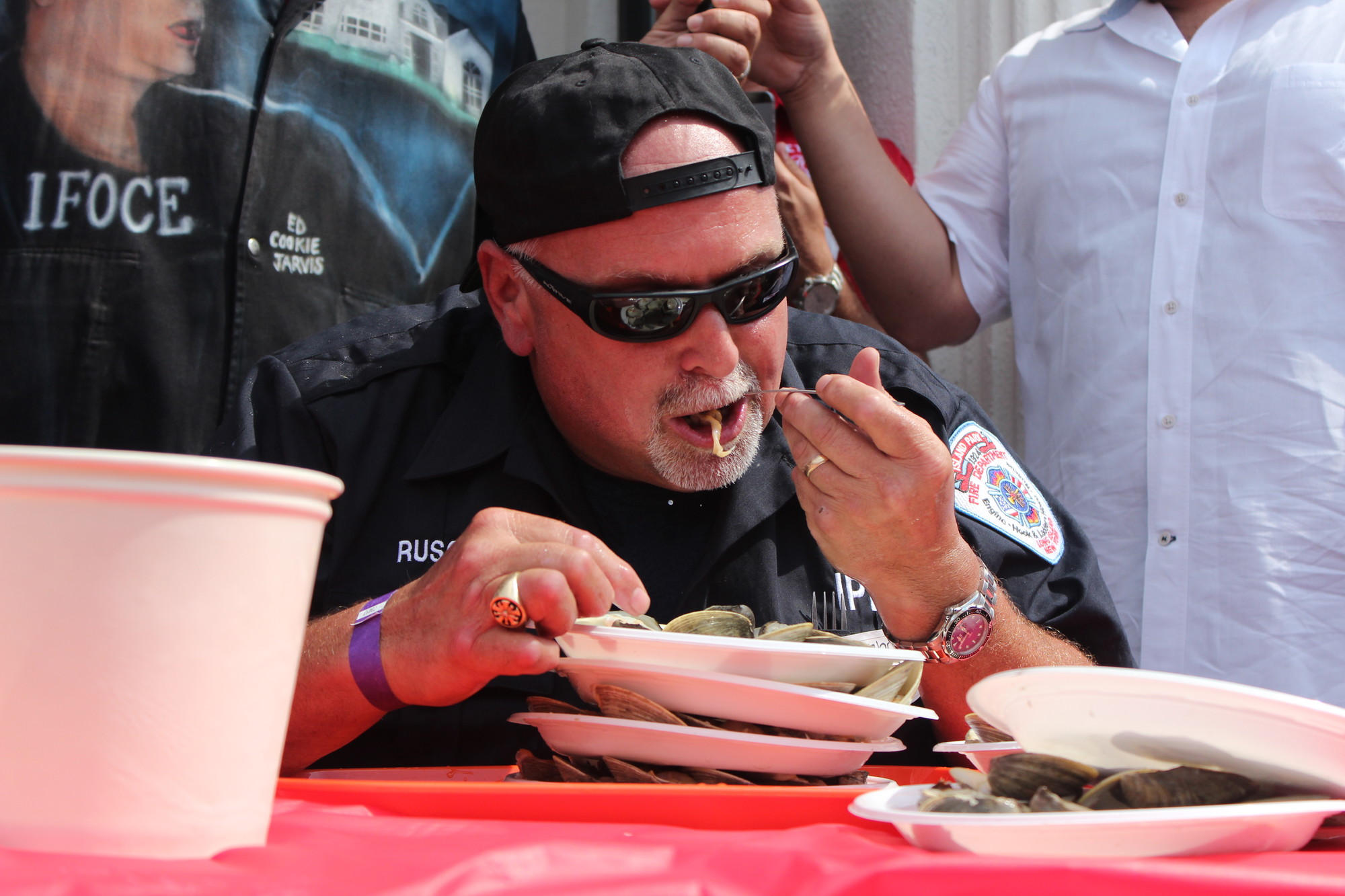 Island Park’s own, former chief Steven Ruscio, made a strong showing at Peter’s Clam Bar’s clam-eating contest on Sunday. Ruscio won the round but did not place in the final.