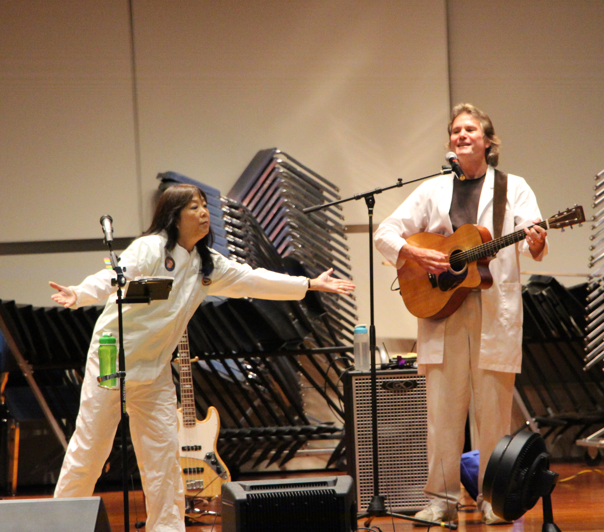 Patricia Shih and Stephen Fricker performed numerous songs, games and  contests, with a science theme. Kids in the Baldwin Public Library’s Summer Reading Club sang along and danced during the at the event Baldwin Middle School on Aug. 19.