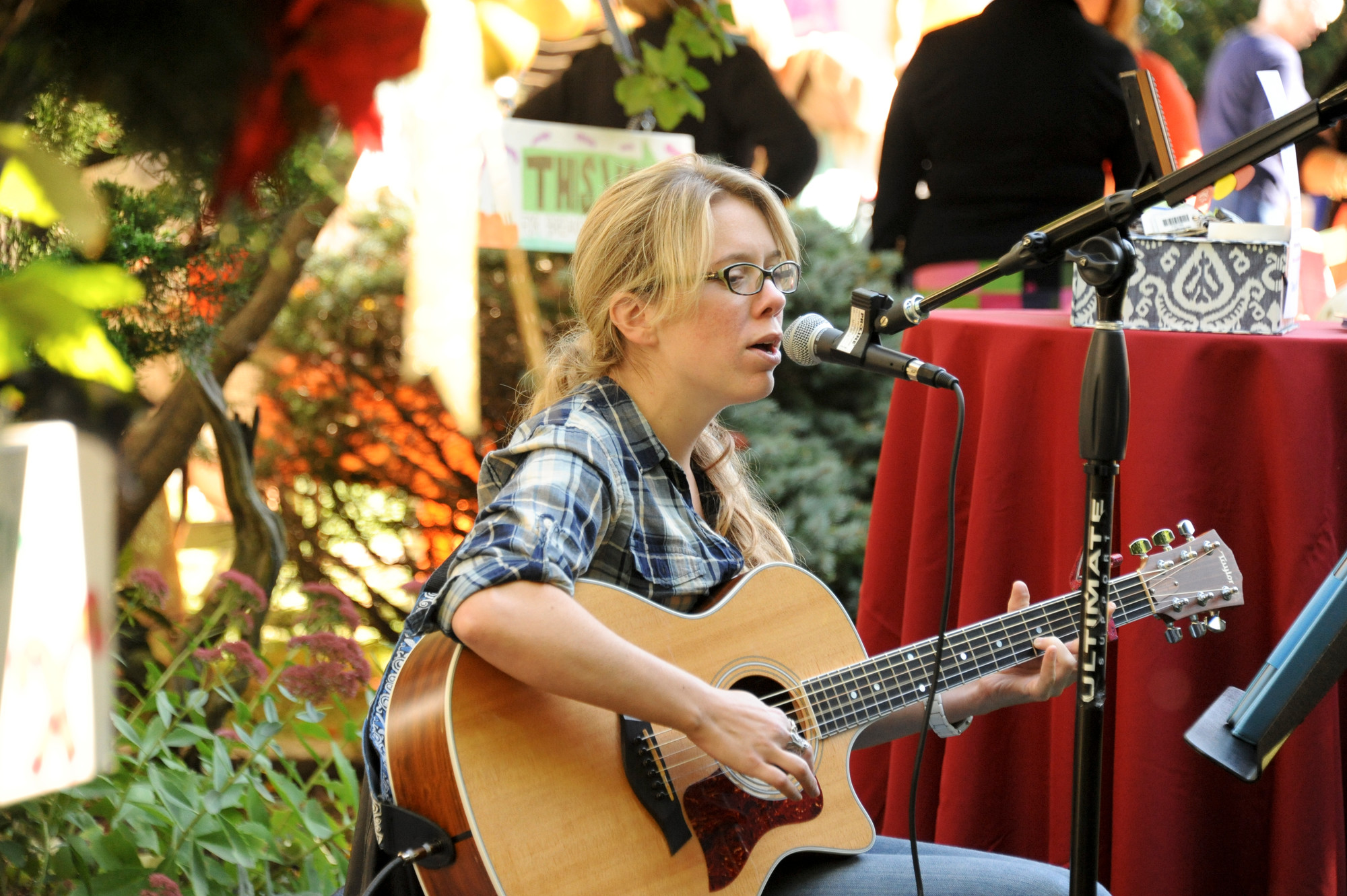 Nico Padden entertained the crowd with her music.