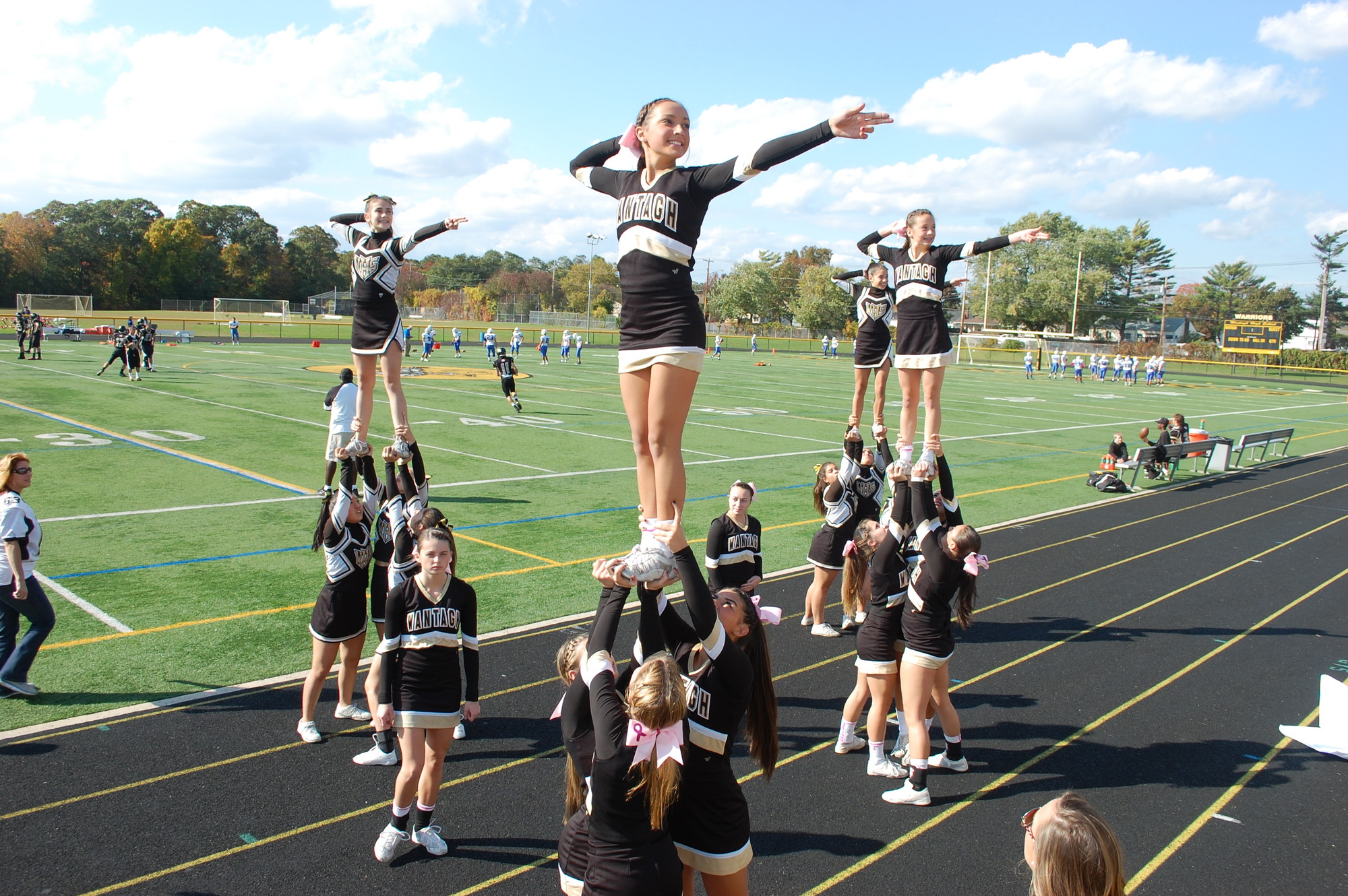 Wantagh High School’s cheerleaders gave a rousing pre-game performance at the Homecoming celebration.
