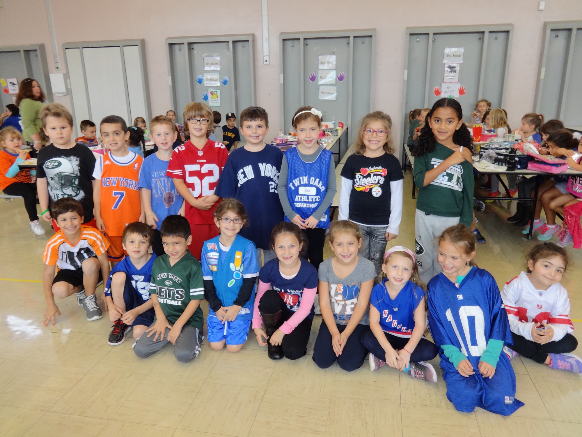 Students wore jerseys on Sports Day.