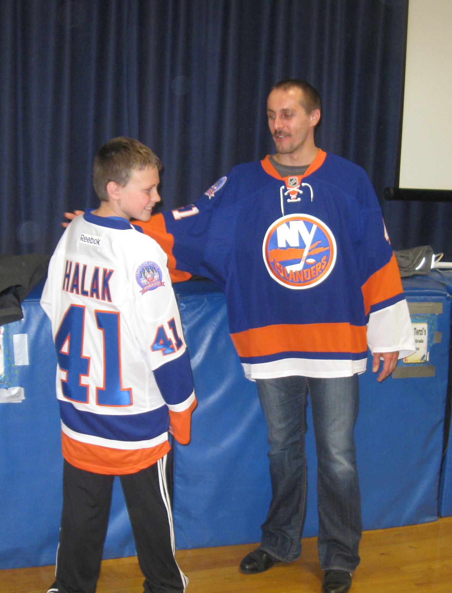 A West End Elementary student showed off his Jaroslav Halak jersey to the man himself.