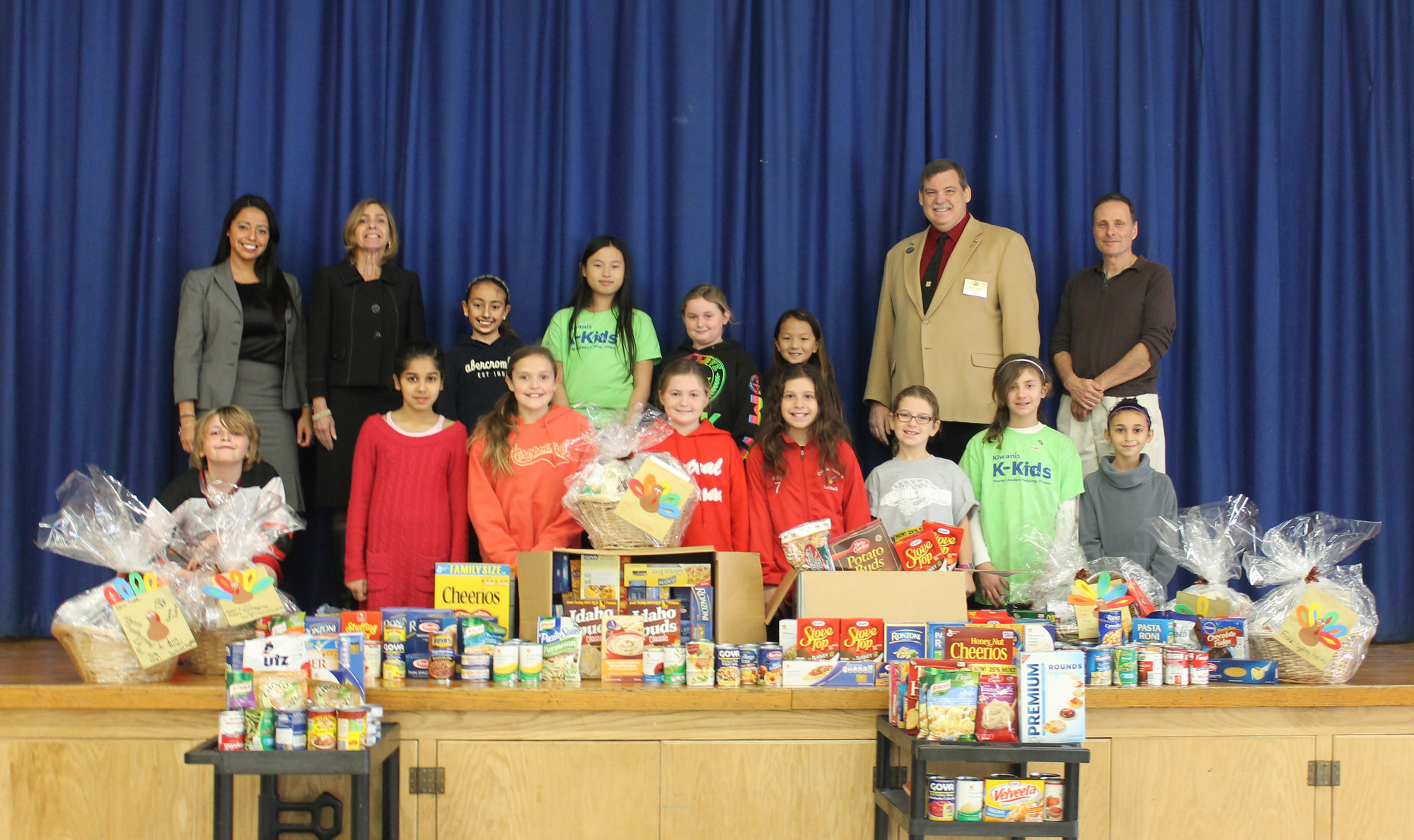 Barnum Woods Elementary students collected nonperishable food items throughout November for its annual Thanksgiving season food drive.
