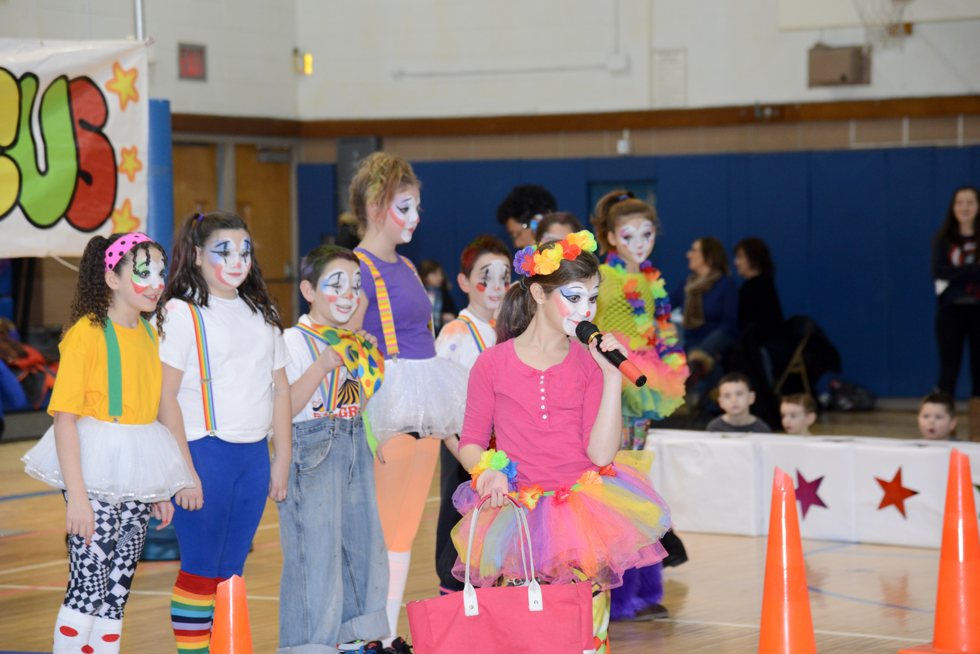 Emily Esposito, Ariel Lari, Ryan Collins, Caroline Bittle, Kevin Collins, Kennedy Ramos and Danna Brintouch, in front, clowned around.