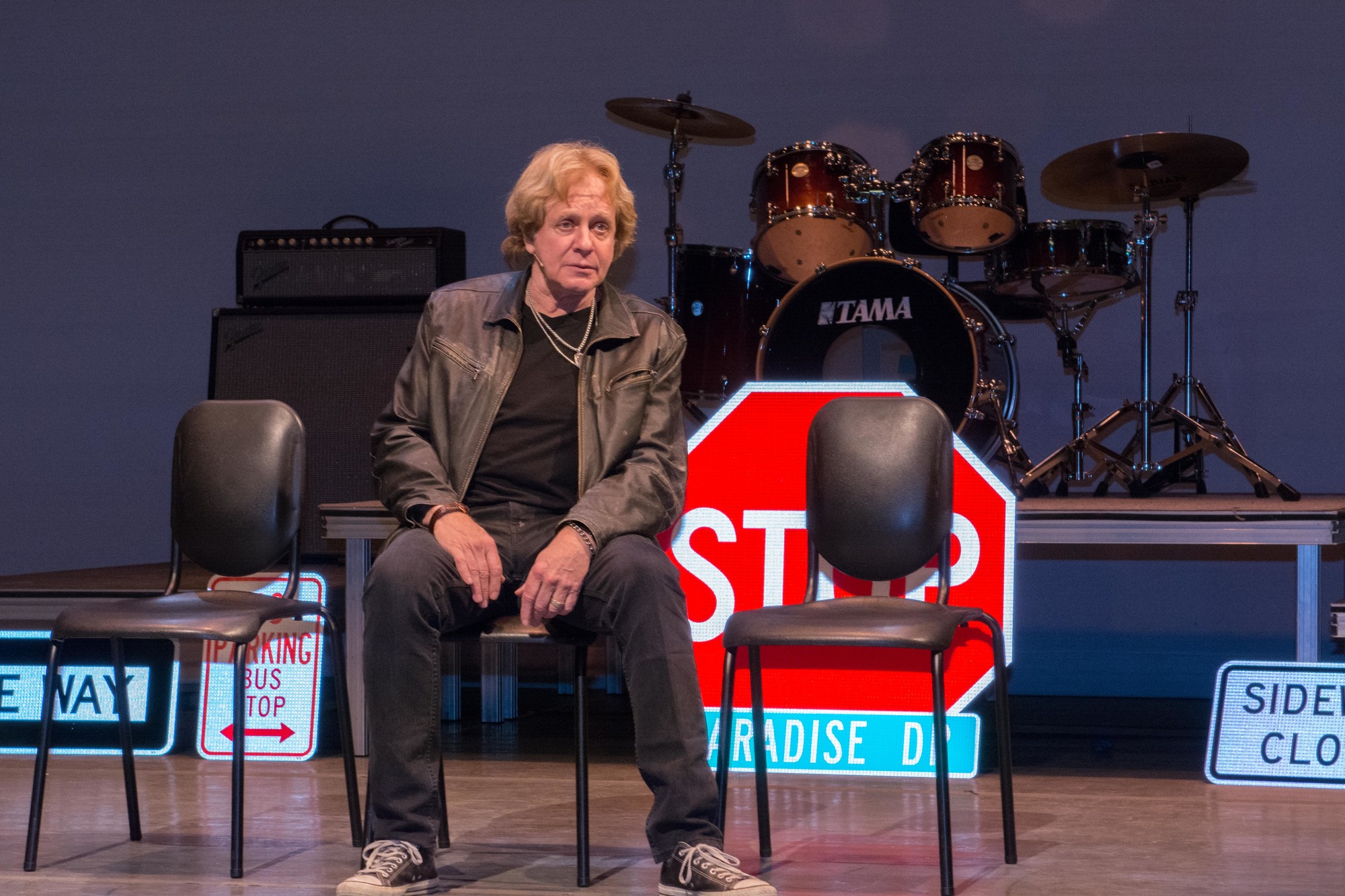 Eddie Money told the audience at Molloy College his life story.